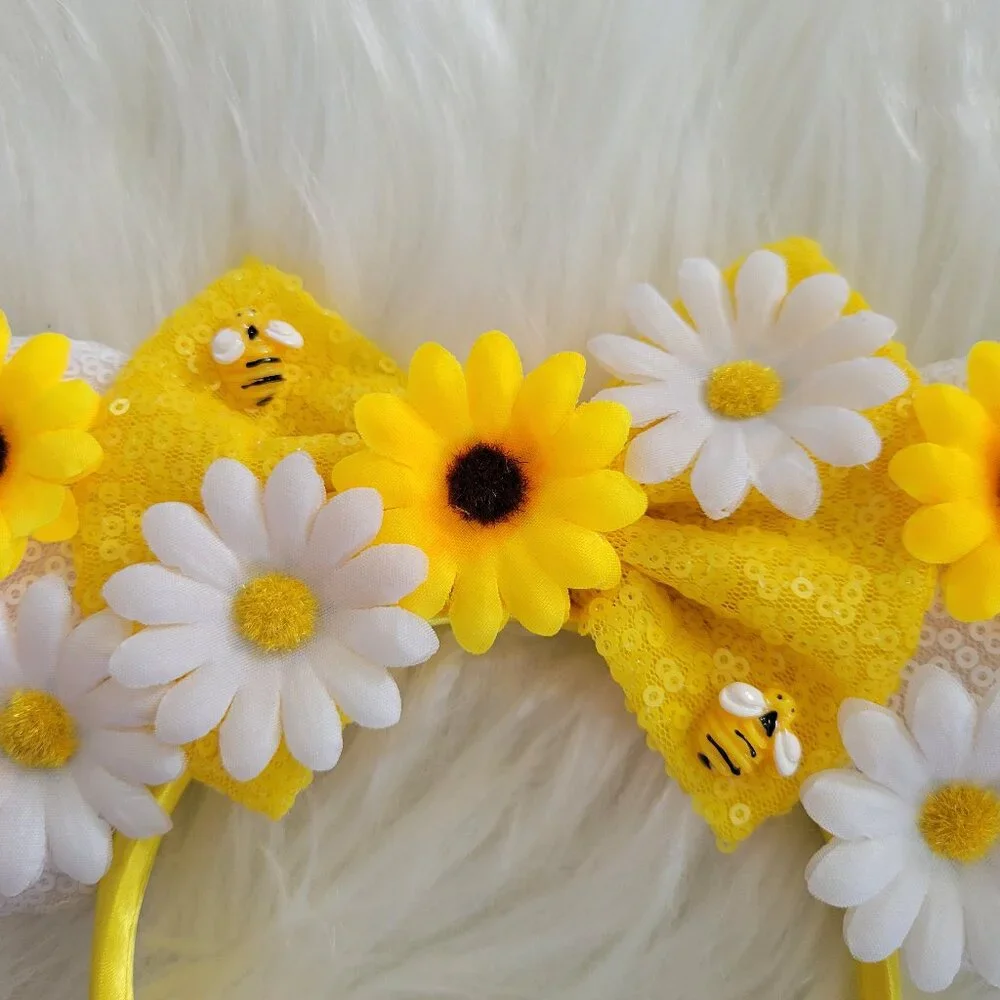 Daisies/Bees Minnie Mouse Ears